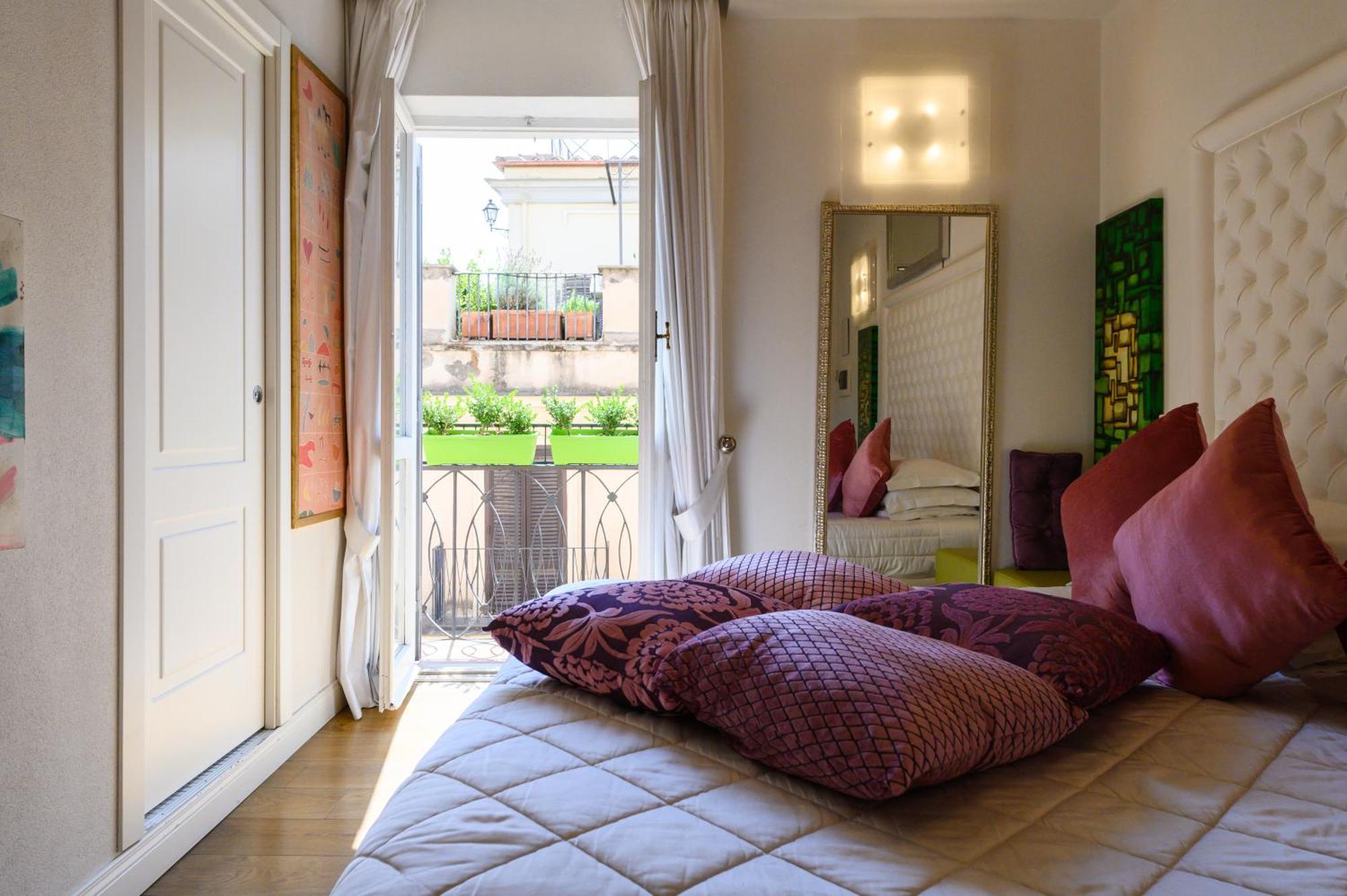 Domus Spagna Frattina Roma Quarto foto