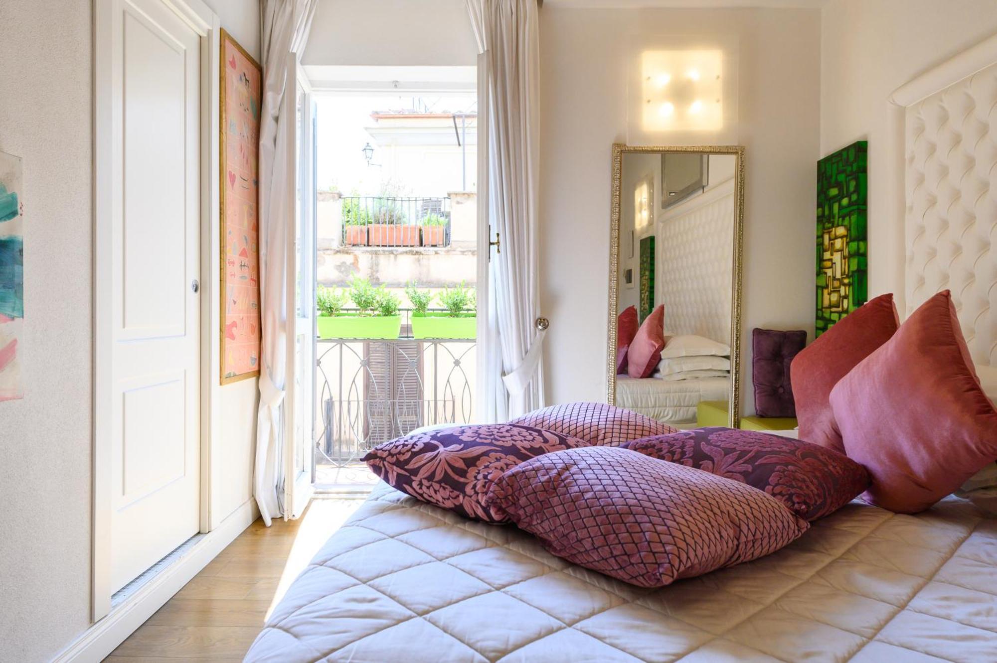 Domus Spagna Frattina Roma Quarto foto